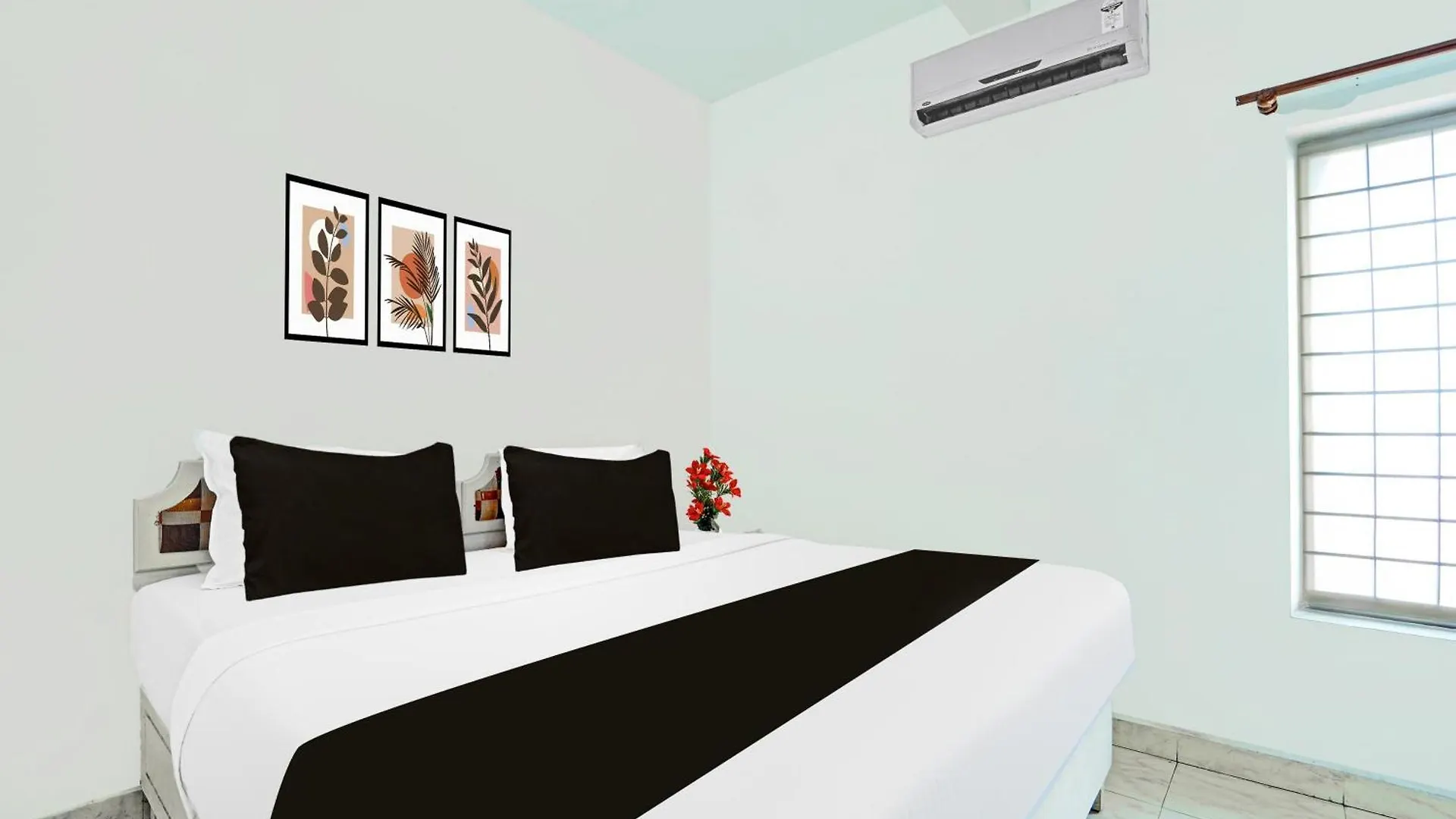 Hotel O Srm Road Kochi 4*,  India